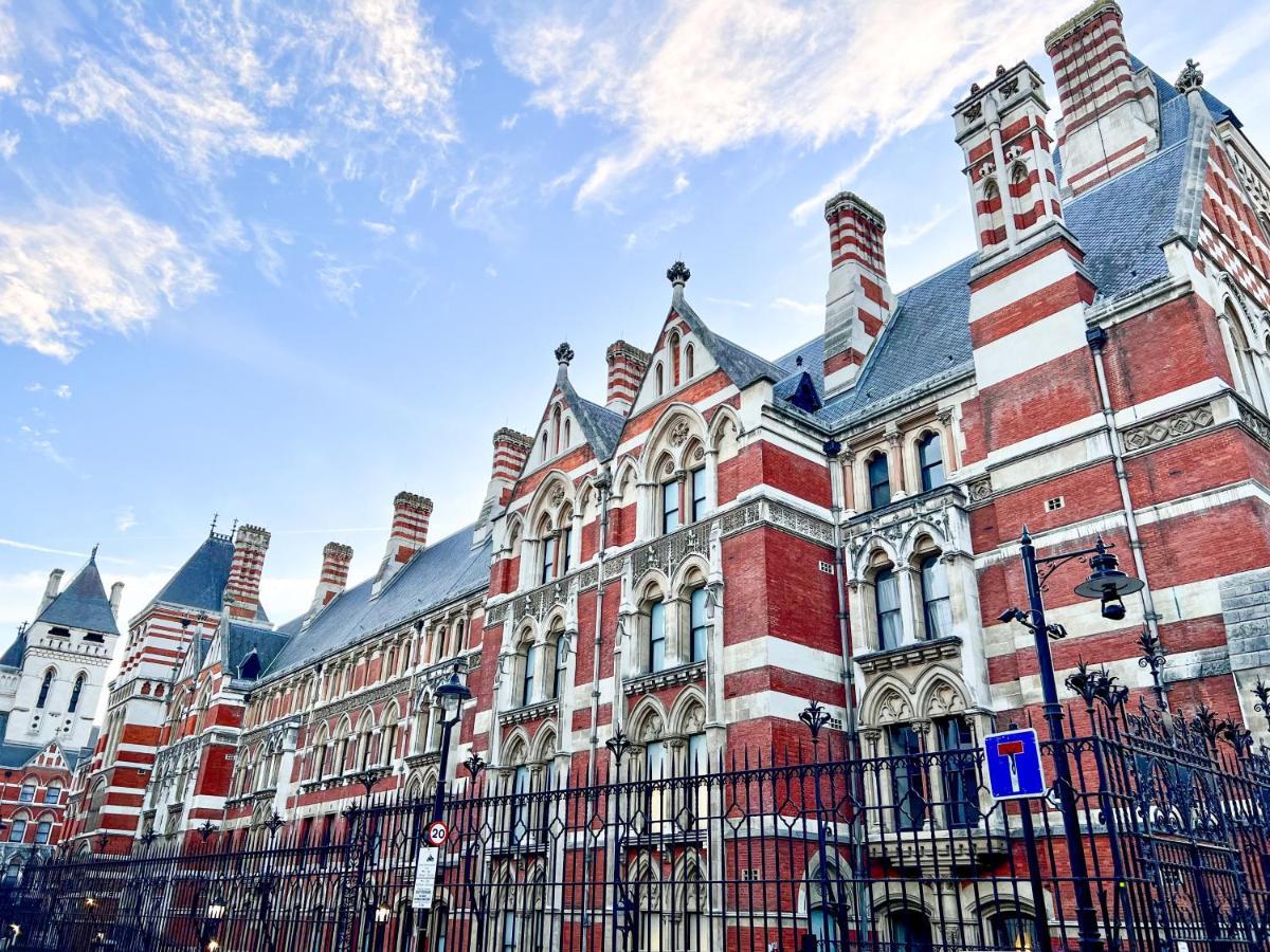 Superior Entire Apartment Between St Pauls Cathedral And Covent Garden Лондон Екстериор снимка